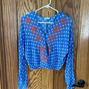 Chloe & Katie crop blouse